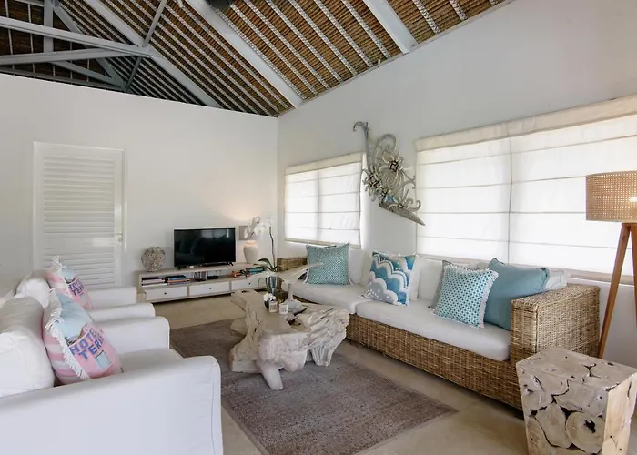 Villa Driftwood